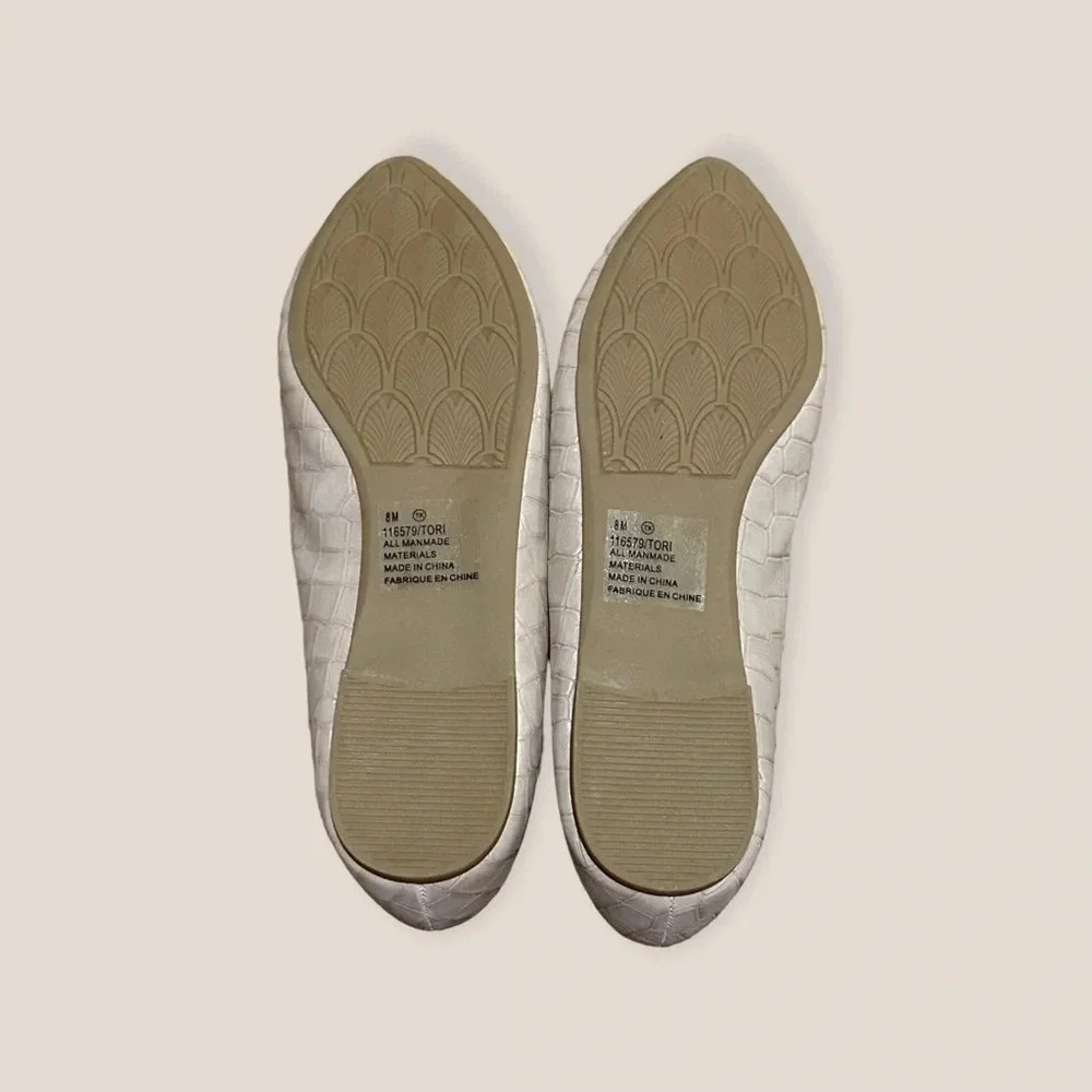 Maurices Tori Gray Textured Faux Leather Ballet Flats - Size 8 - Picture 5 of 5